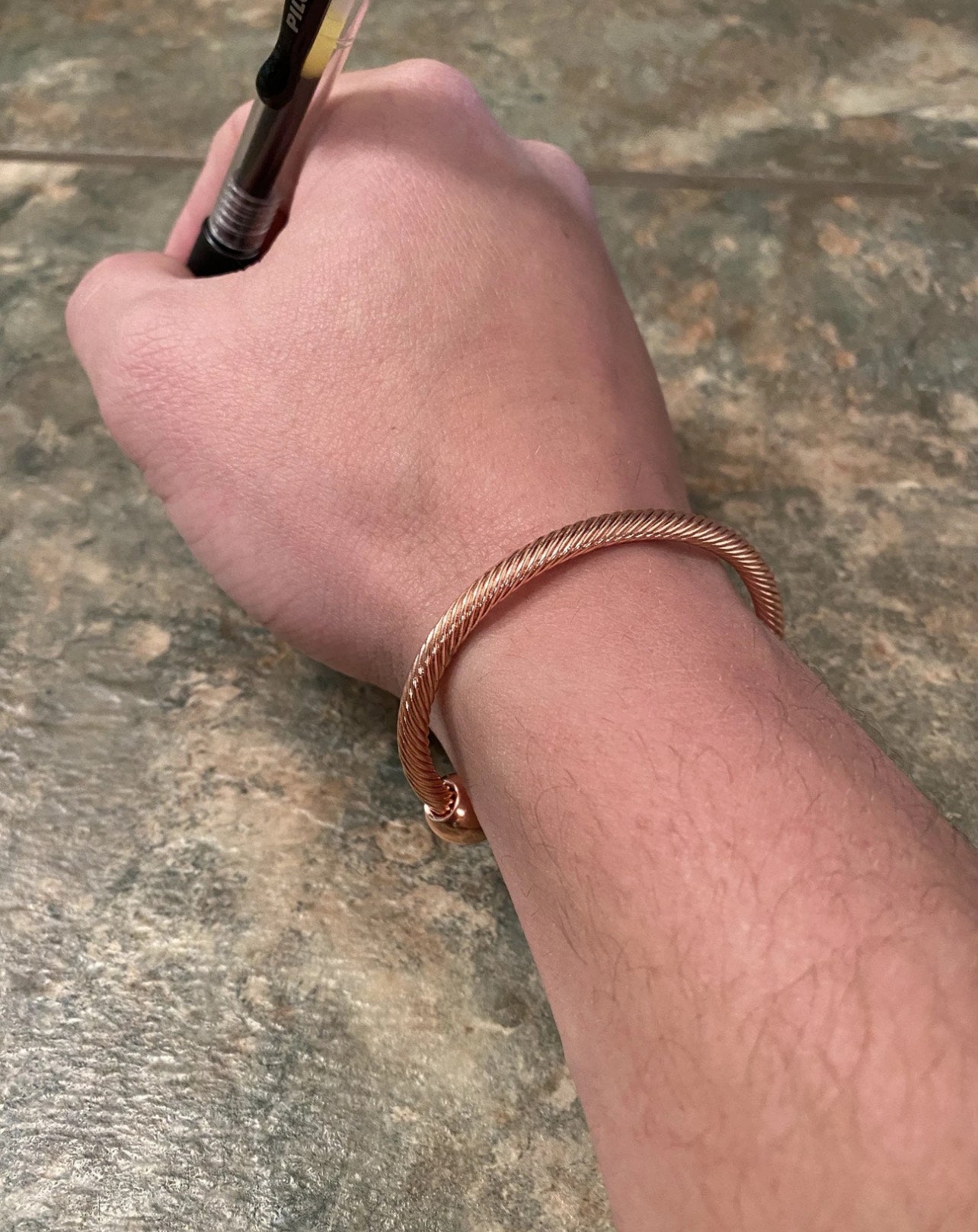 Elegant Twisted Copper Bracelet with Magnetic Therapy